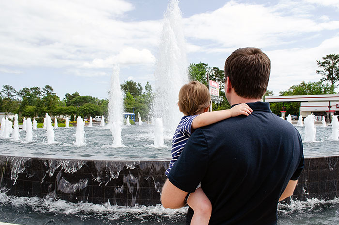 Things to Do in Eastern NC Jacksonville Freedom Fountain Image