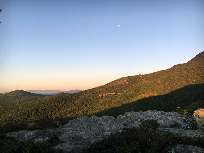 Best Road Trips in USA Blue Ridge Parkway Image