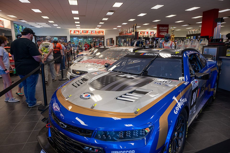 team hendrick 4