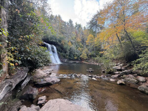 Silver Run Silver Run Falls (How to See this Gorgeous NC Waterfall!)